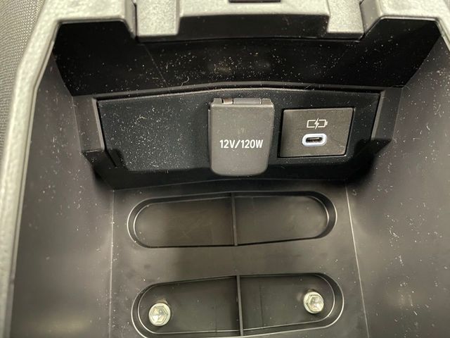 2026 Toyota Corolla Cross LE 4WD - 22983550 - 28