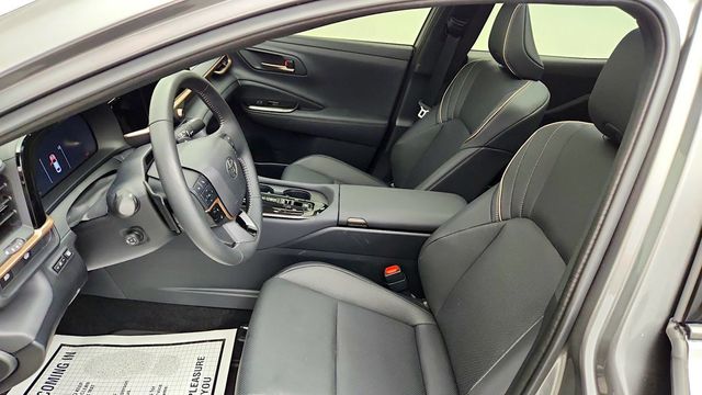 2026 Toyota Crown Platinum AWD w/ Bi-Tone Paint & Illumination Package - 23099896 - 12