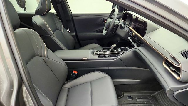 2026 Toyota Crown Platinum AWD w/ Bi-Tone Paint & Illumination Package - 23099896 - 23