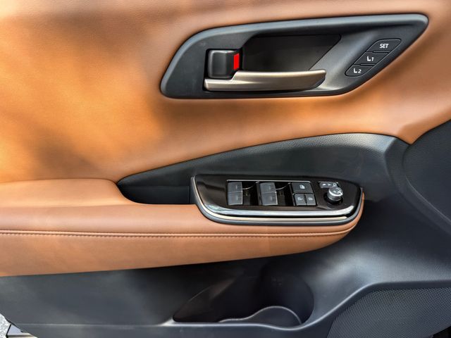 2026 Toyota Crown Signia *CROWN SIGNIA LIMITED AWD*ADVANCED TECHNOLOGY PKG*SADDLE TAN INT - 23070261 - 22
