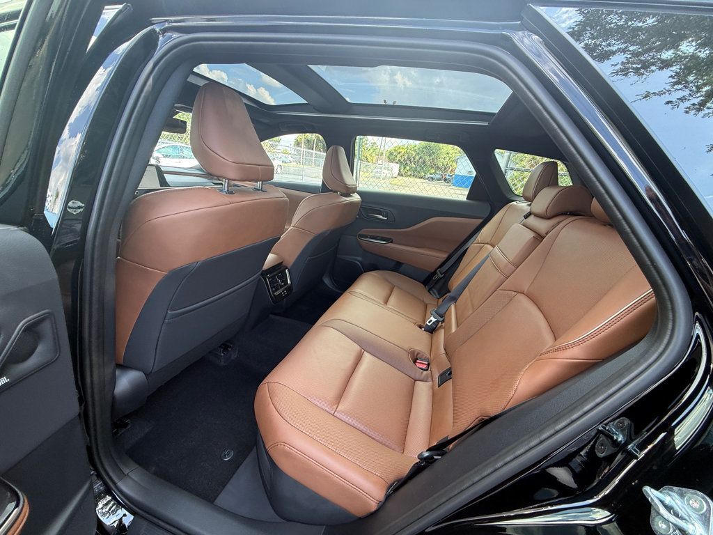 2026 Toyota Crown Signia *CROWN SIGNIA LIMITED AWD*ADVANCED TECHNOLOGY PKG*SADDLE TAN INT - 23070261 - 23