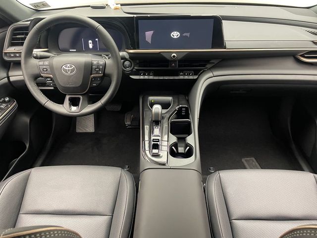 2026 Toyota Crown Signia XLE AWD - 23001583 - 18