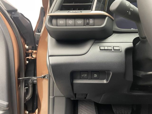 2026 Toyota Crown Signia XLE AWD - 23001583 - 19
