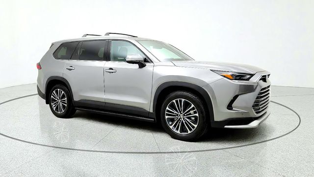 2026 Toyota Grand Highlander Hybrid MAX Platinum AWD w/ Tow Hitch - 23102241 - 2