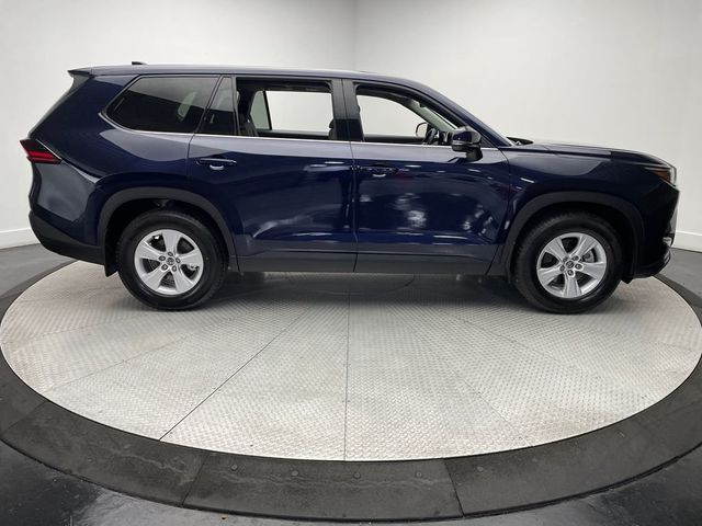 2026 Toyota Grand Highlander LE AWD - 23010315 - 3
