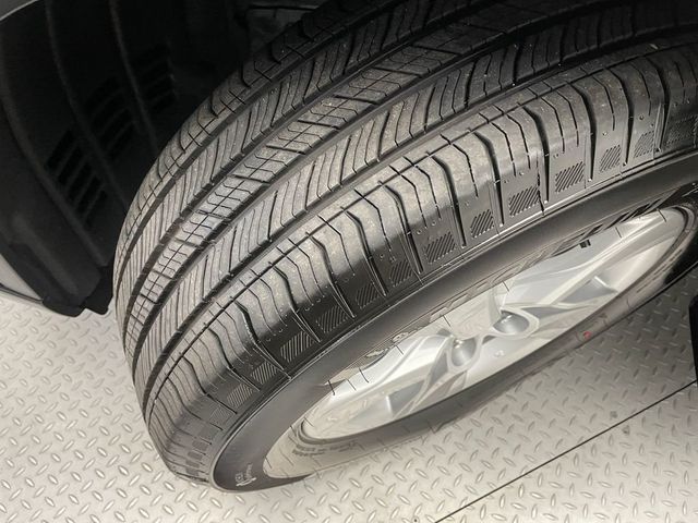 2026 Toyota Grand Highlander LE AWD - 23010315 - 49