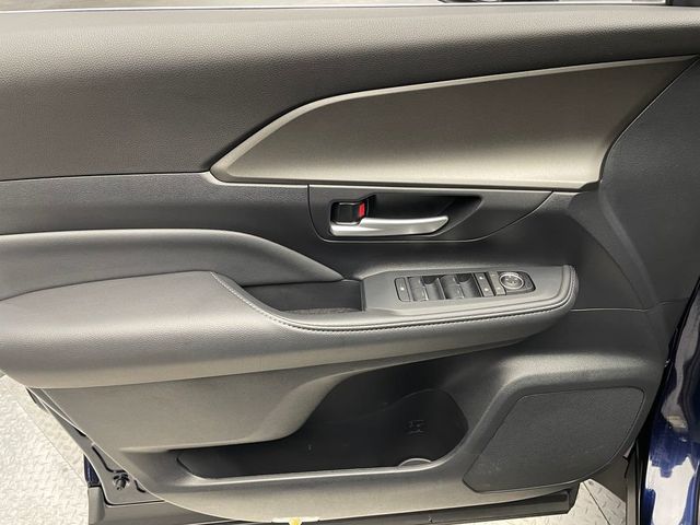 2026 Toyota Grand Highlander LE AWD - 23010315 - 8