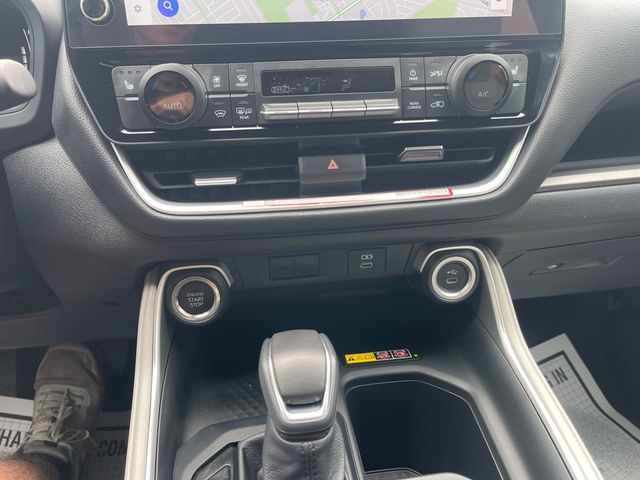 2026 TOYOTA GRAND HIGHLANDER XLE W/ MULTIPLE OPTIONS ($1,500 VALUE!!) - 23087193 - 19