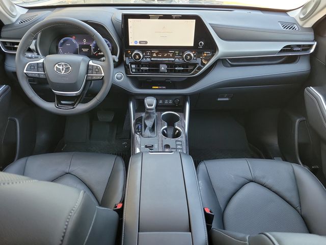 2026 Toyota Highlander Hybrid Limited AWD - 22980349 - 11
