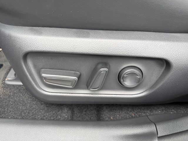 2026 Toyota RAV4 Plug-In Hybrid **RAV4 GR SPORT PLUG-IN HYBRID** - 23033986 - 11