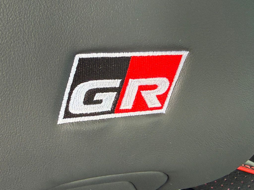 2026 Toyota RAV4 Plug-In Hybrid **RAV4 GR SPORT PLUG-IN HYBRID** - 23033986 - 35