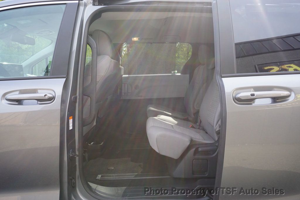 2026 Toyota Sienna LE FWD 8-Passenger - 23018440 - 11
