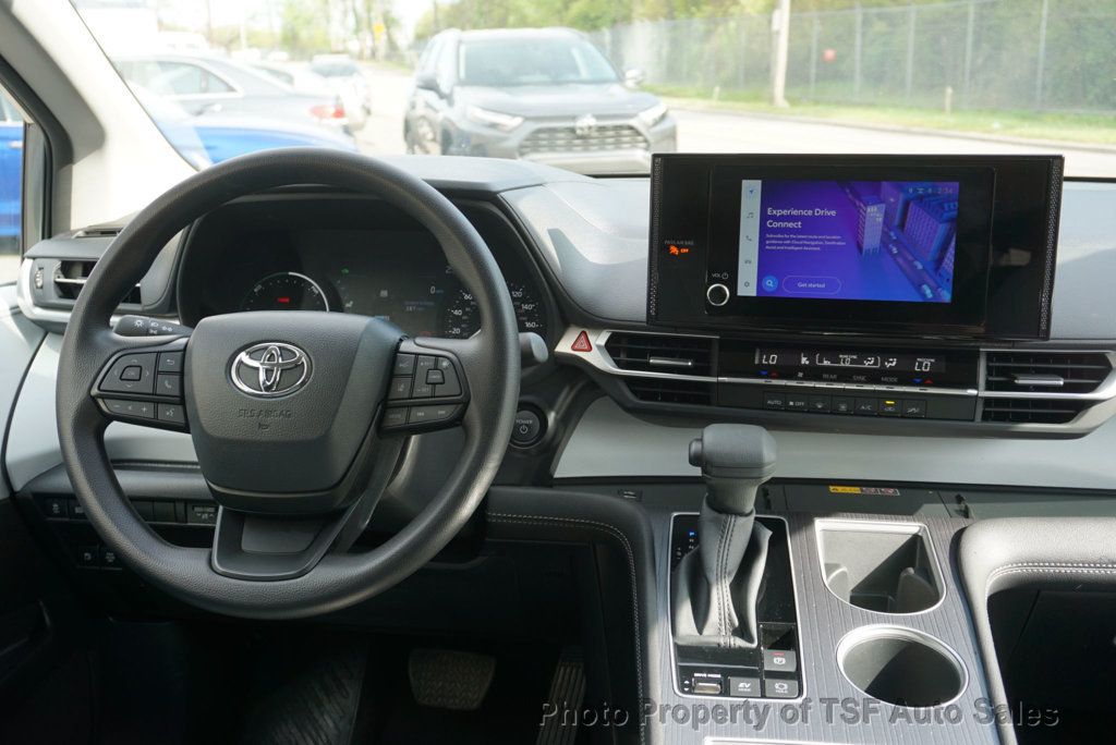 2026 Toyota Sienna LE FWD 8-Passenger - 23018440 - 16