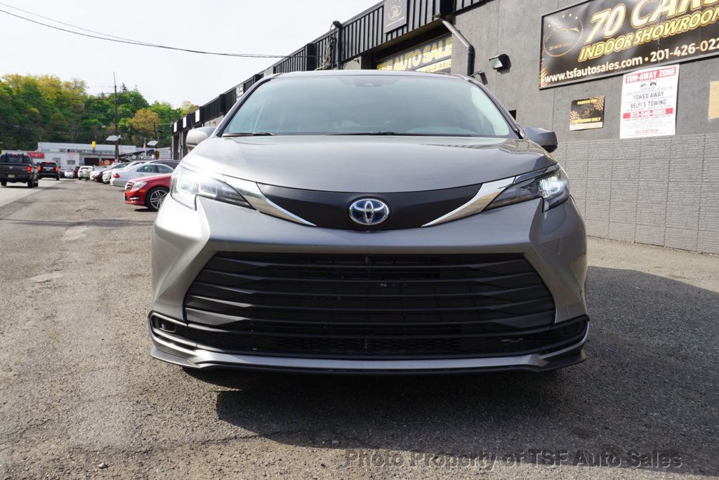 2026 Toyota Sienna LE FWD 8-Passenger - 23018440 - 1