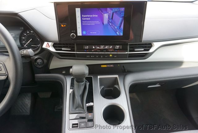 2026 Toyota Sienna LE FWD 8-Passenger - 23018440 - 19