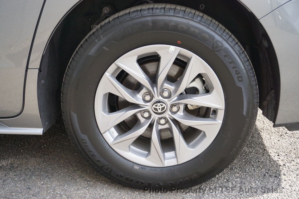 2026 Toyota Sienna LE FWD 8-Passenger - 23018440 - 43