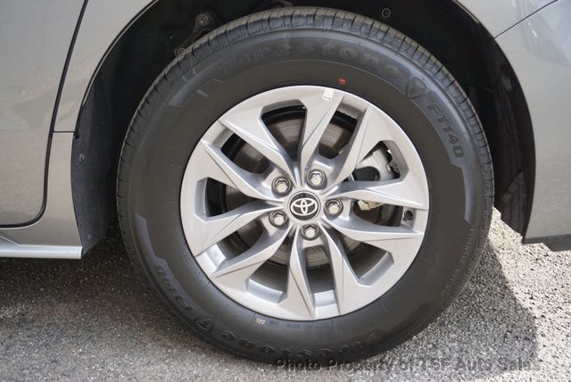 2026 Toyota Sienna LE FWD 8-Passenger - 23018440 - 43