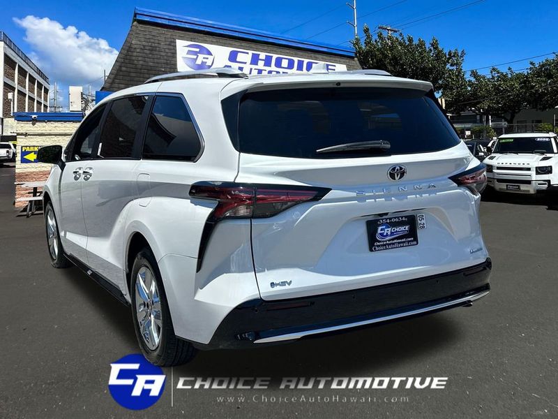 2026 Toyota Sienna Limited FWD 7-Passenger - 23041672 - 4