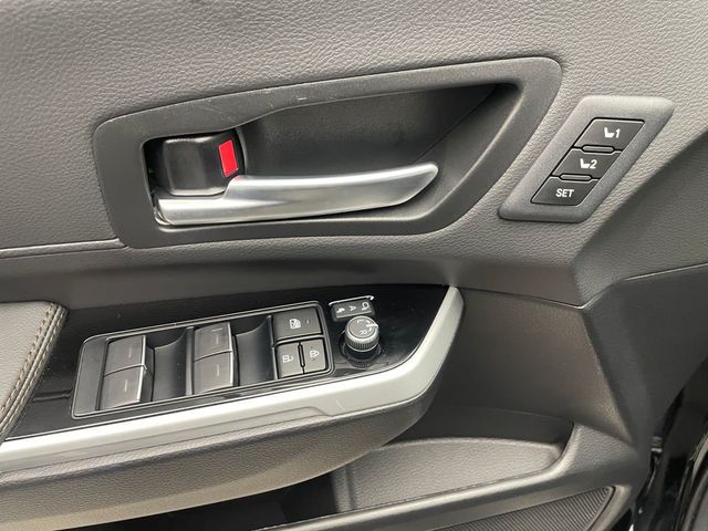 2026 Toyota Sienna Platinum AWD 7-Passenger - 22992791 - 9