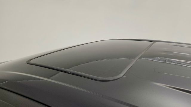 2026 Toyota Sienna Platinum AWD 7-Seater w/ 1080p HD Rear Seat Entertainment - 23006922 - 9