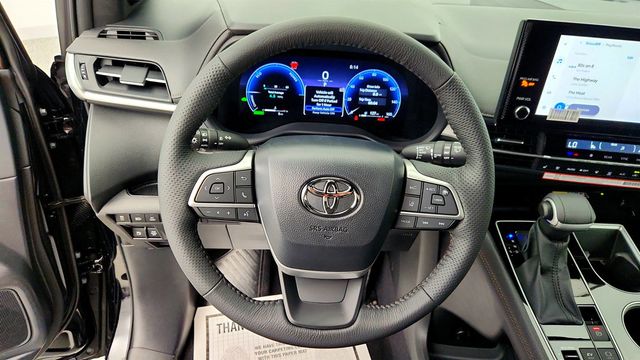 2026 Toyota Sienna Platinum AWD 7-Seater w/ 1080p HD Rear Seat Entertainment - 23006922 - 13