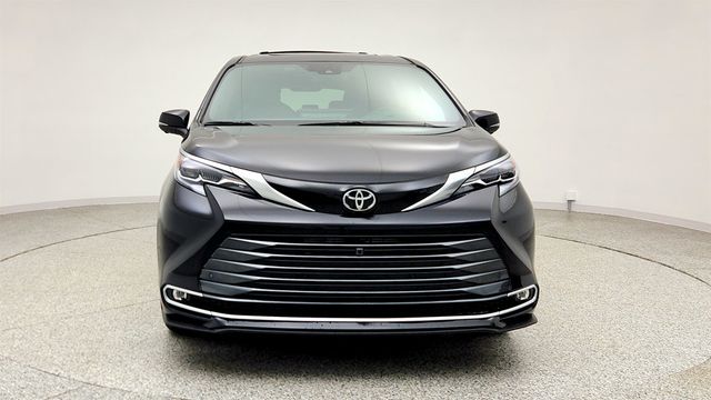 2026 Toyota Sienna Platinum AWD 7-Seater w/ 1080p HD Rear Seat Entertainment - 23006922 - 1