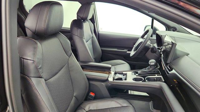 2026 Toyota Sienna Platinum AWD 7-Seater w/ 1080p HD Rear Seat Entertainment - 23006922 - 24