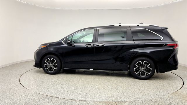 2026 Toyota Sienna Platinum AWD 7-Seater w/ 1080p HD Rear Seat Entertainment - 23006922 - 7