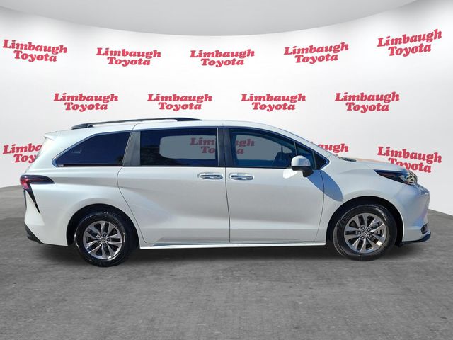 2026 Toyota Sienna XLE FWD 8-Passenger - 23095214 - 1