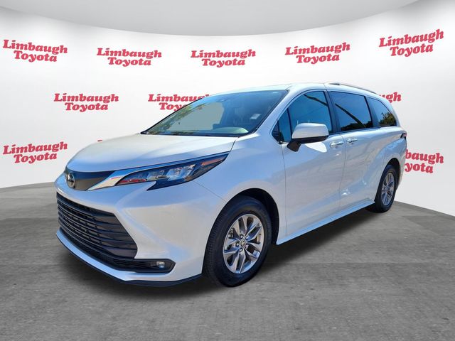 2026 Toyota Sienna XLE FWD 8-Passenger - 23095214 - 22