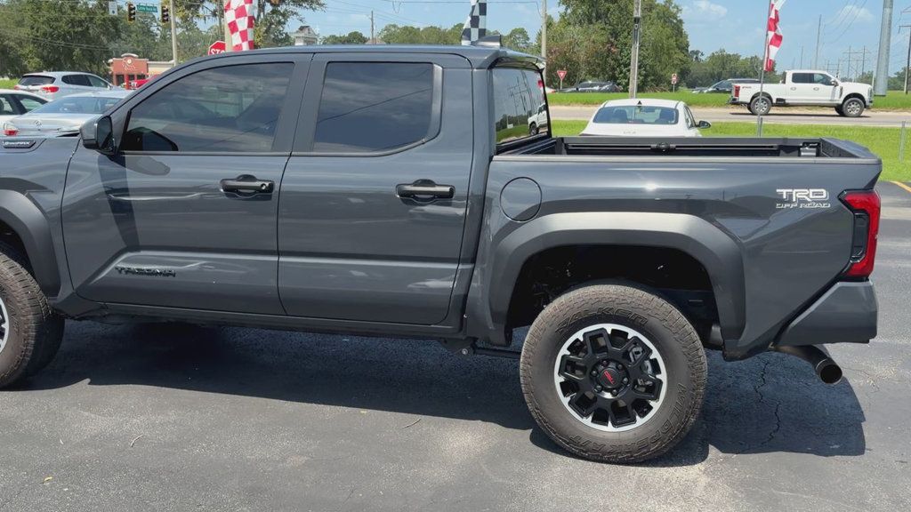 Toyota Tacoma 4WD DOUBLE CAB photo 6