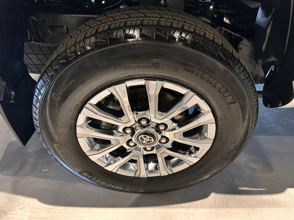 2026 Toyota Tacoma 4WD LocalTrade/Limited/Htd&CldSeats/MoonRoof/AdapCruise/JBL Audio - 23031477 - 11