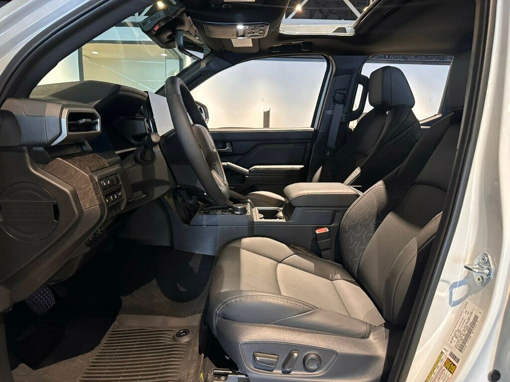 2026 Toyota Tacoma 4WD LocalTrade/Limited/Htd&CldSeats/MoonRoof/AdapCruise/JBL Audio - 23031477 - 14
