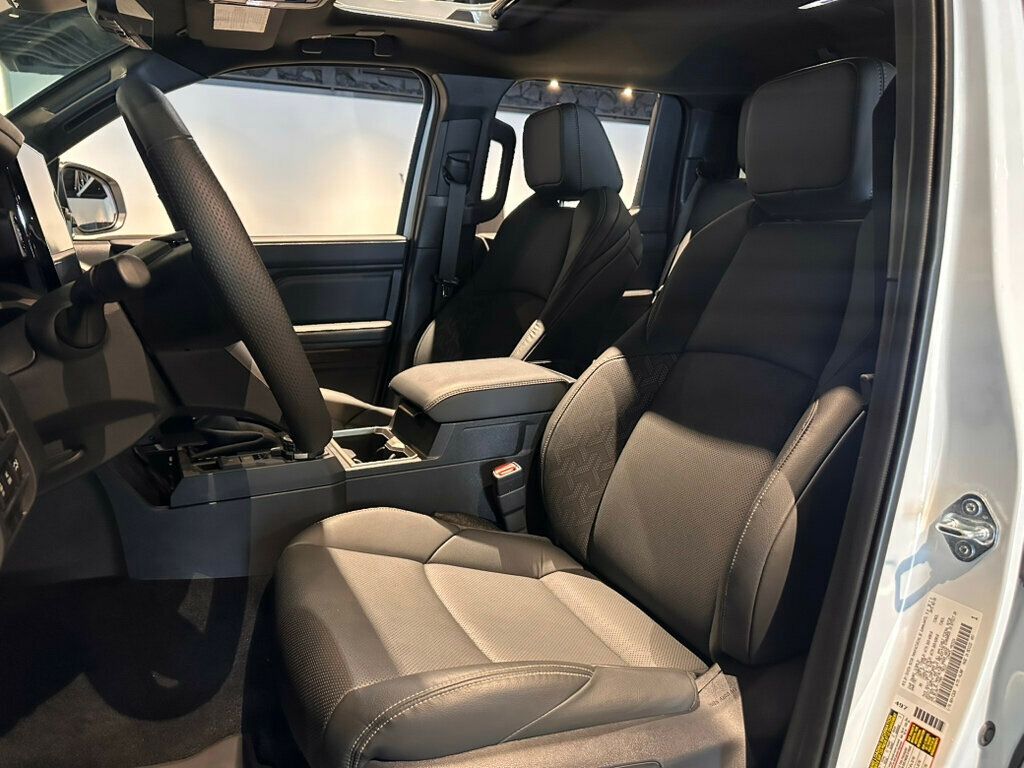 2026 Toyota Tacoma 4WD LocalTrade/Limited/Htd&CldSeats/MoonRoof/AdapCruise/JBL Audio - 23031477 - 15