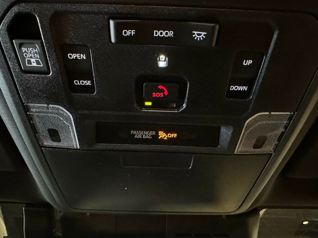 2026 Toyota Tacoma 4WD LocalTrade/Limited/Htd&CldSeats/MoonRoof/AdapCruise/JBL Audio - 23031477 - 23
