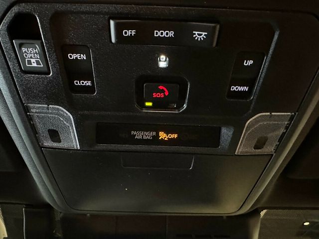 2026 Toyota Tacoma 4WD LocalTrade/Limited/Htd&CldSeats/MoonRoof/AdapCruise/JBL Audio - 23031477 - 23