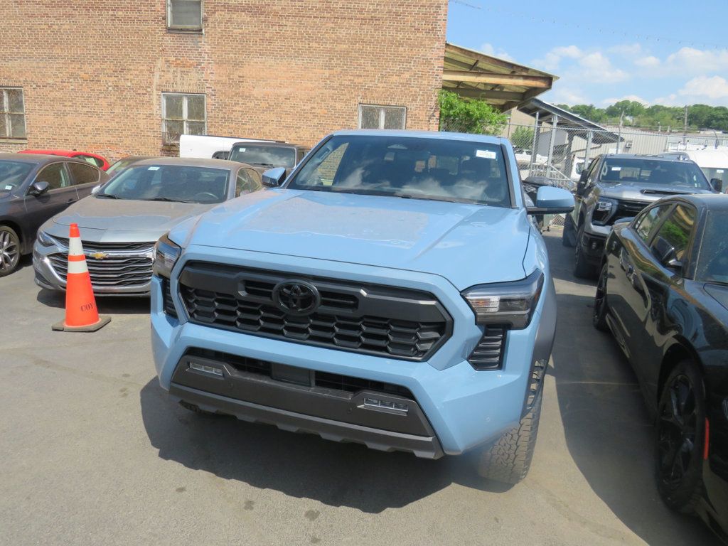 Toyota Tacoma photo 6