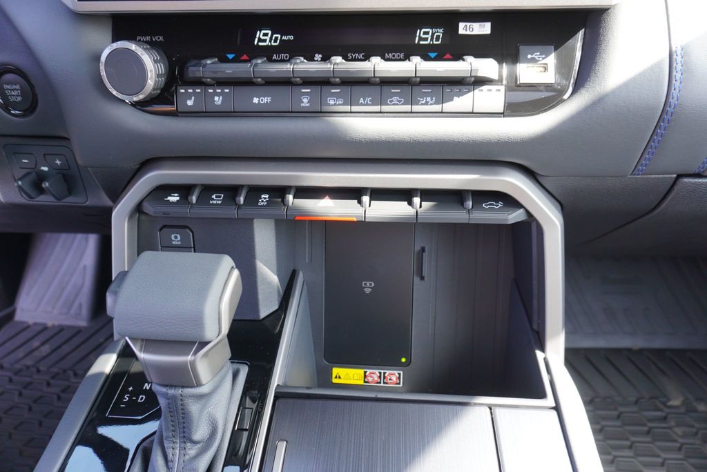 2026 Toyota Tundra PLATINUM - 23092498 - 42