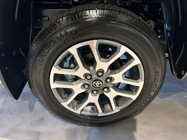 2026 Toyota Tundra 4WD 1794Edition/Htd&CldSeats/HeadUpDisplay/PwrRunningBoards/360Cam - 23036199 - 11