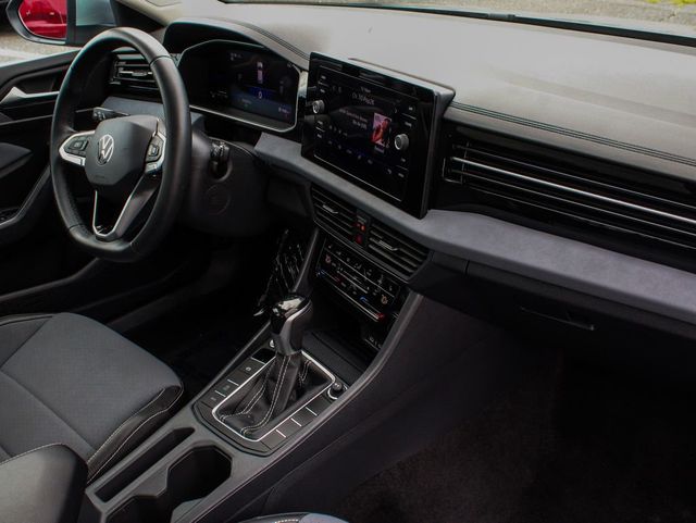 2026 Volkswagen Jetta 1.5T SE - 23080805 - 40