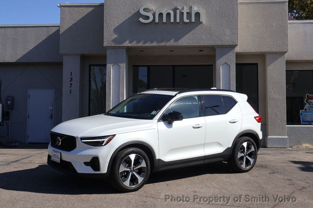 2026 Volvo XC40 B5 AWD Plus - 23085121 | Video 1