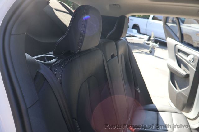 2026 Volvo XC40 B5 AWD Plus - 23085121 - 17