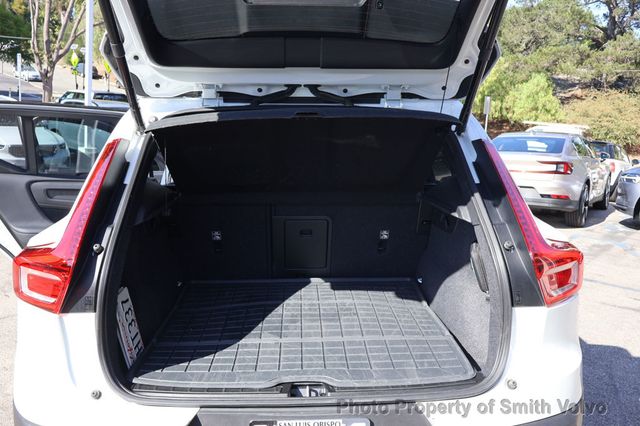 2026 Volvo XC40 B5 AWD Plus - 23085121 - 19