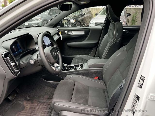 2026 Volvo XC40 B5 AWD Ultra Black Edition - 23012431 - 14