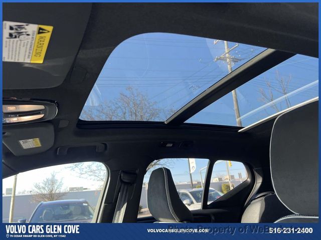 2026 Volvo XC40 B5 AWD Ultra Black Edition - 23012435 - 18