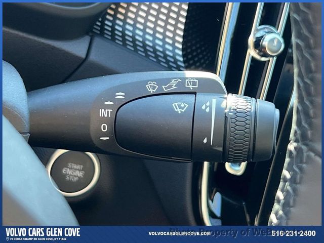 2026 Volvo XC40 B5 AWD Ultra Black Edition - 23012435 - 23