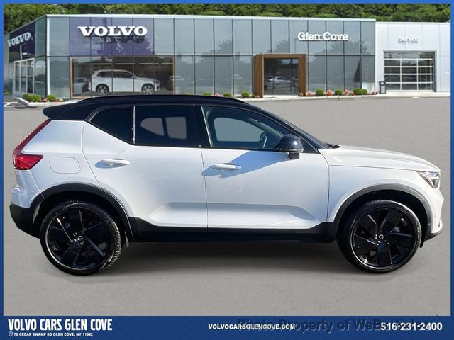 2026 Volvo XC40 B5 AWD Ultra Black Edition - 23012435 - 2