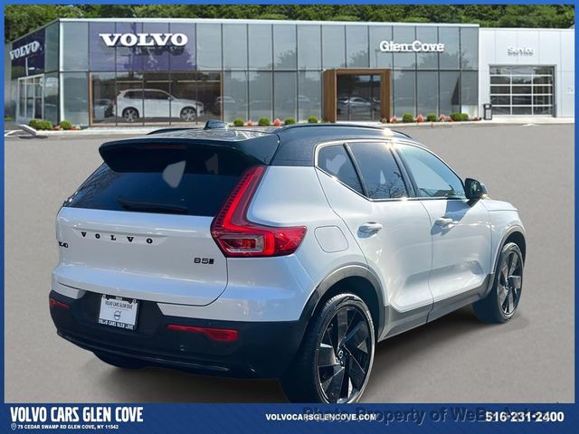 2026 Volvo XC40 B5 AWD Ultra Black Edition - 23012435 - 4