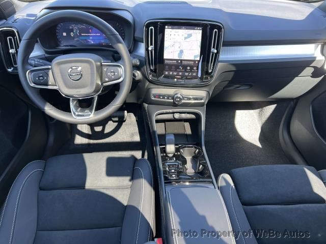 2026 Volvo XC40 B5 AWD Ultra Black Edition - 23043518 - 11