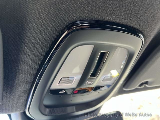 2026 Volvo XC40 B5 AWD Ultra Black Edition - 23043518 - 28